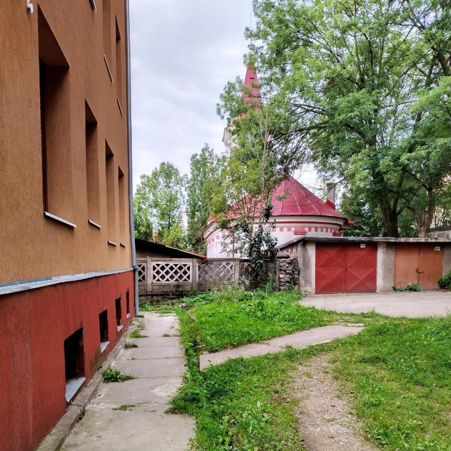 Apartament Camelia Petroşani Exterior foto